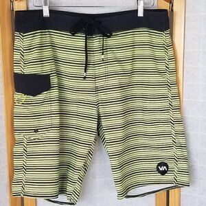 RVCA Boardshorts Swim Trunks Green Black Zipper Cargo Pocket Medium Bathing Suit